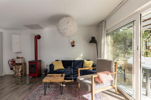 Gemütliches Tinyhouse Bungalow mit Kamin & Sauna am See