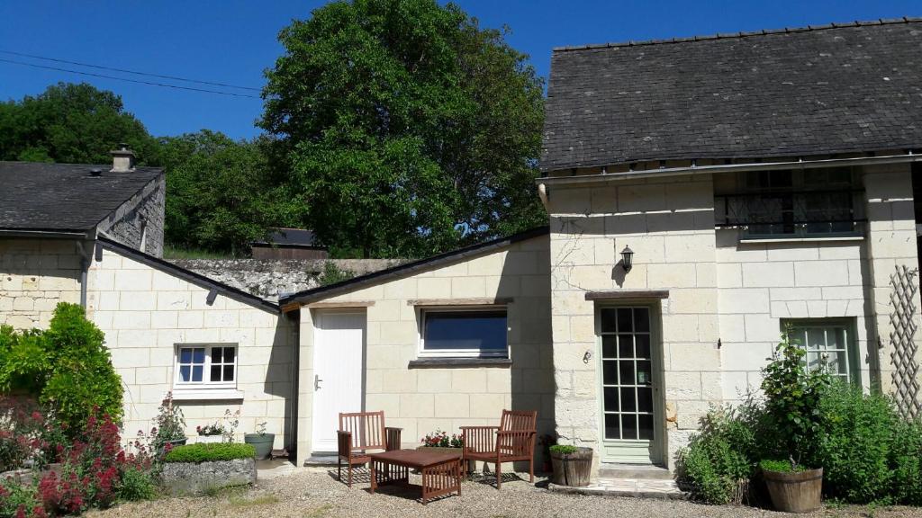Gite 3* pour 2 \ Aligny Nord, 49320 Grézillé