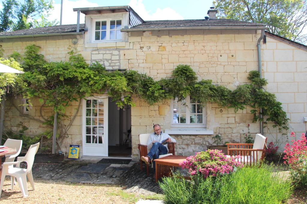 Gite 4* L'Orée des Fleurs Aligny Nord, 49320 Grézillé