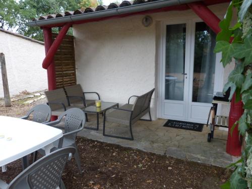 Gîte 4 personnes avec piscine L'escale de Larcher