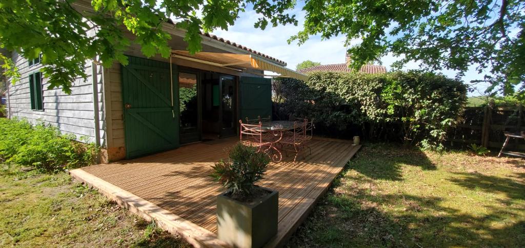 Maison de vacances Gite 4kms plage grand domaine privé lacs natura 2000 3920 Route de Contis 40170 Lit-et-Mixe
