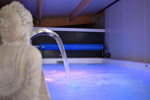Gite 5 pers avec 2h espace bien-être privatisé inclus dans le prix de la nuit 80m2 de détente
