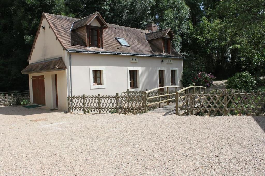 Maison de vacances Gîte 8 personnes cadre authentique proche château du loir Hilleraie 72500 Luceau