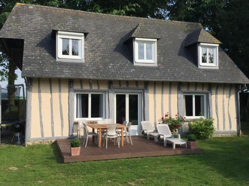 Gîte 8p aux Portes d'Etretat avec piscine et sauna site www,auxportesdetretat,fr