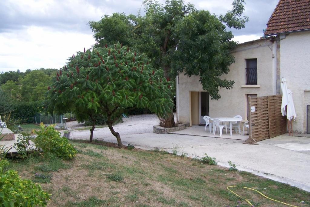 Maison de vacances gite a la ferme 5/6p larcher/ labastide murat 46240 Larcher