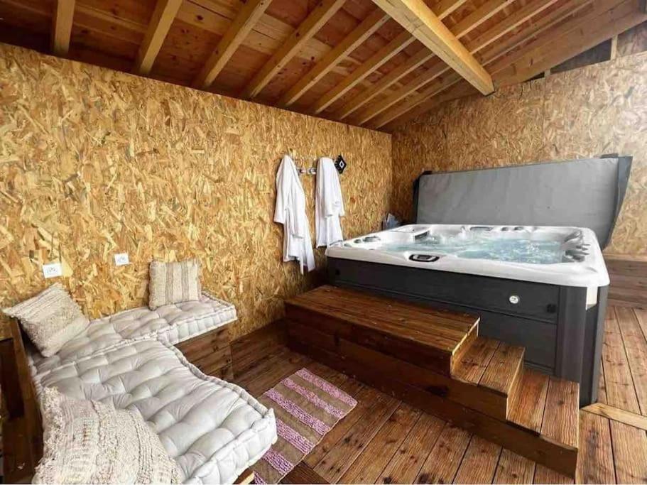 Maison de vacances Gite à la ferme avec jacuzzi et piscine Cap Sec 09500 Saint-Félix-de-Tournegat