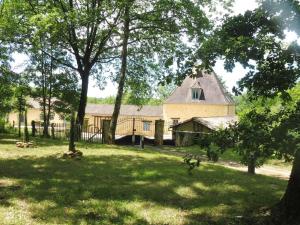 Maison de vacances Gîte à la ferme avec piscine Chemin de Costeraste 24510 Varneil -1