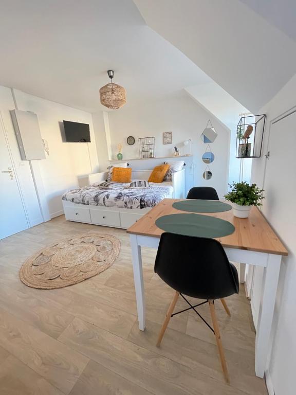 Gîte Abzac, 4 pièces, 4 personnes - FR-1-653-84