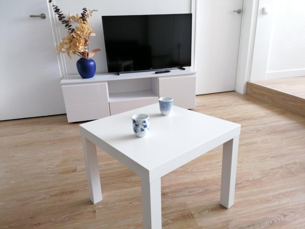 Gîte Alexain, 2 pièces, 3 personnes - FR-1-600-9 53240 Alexain
