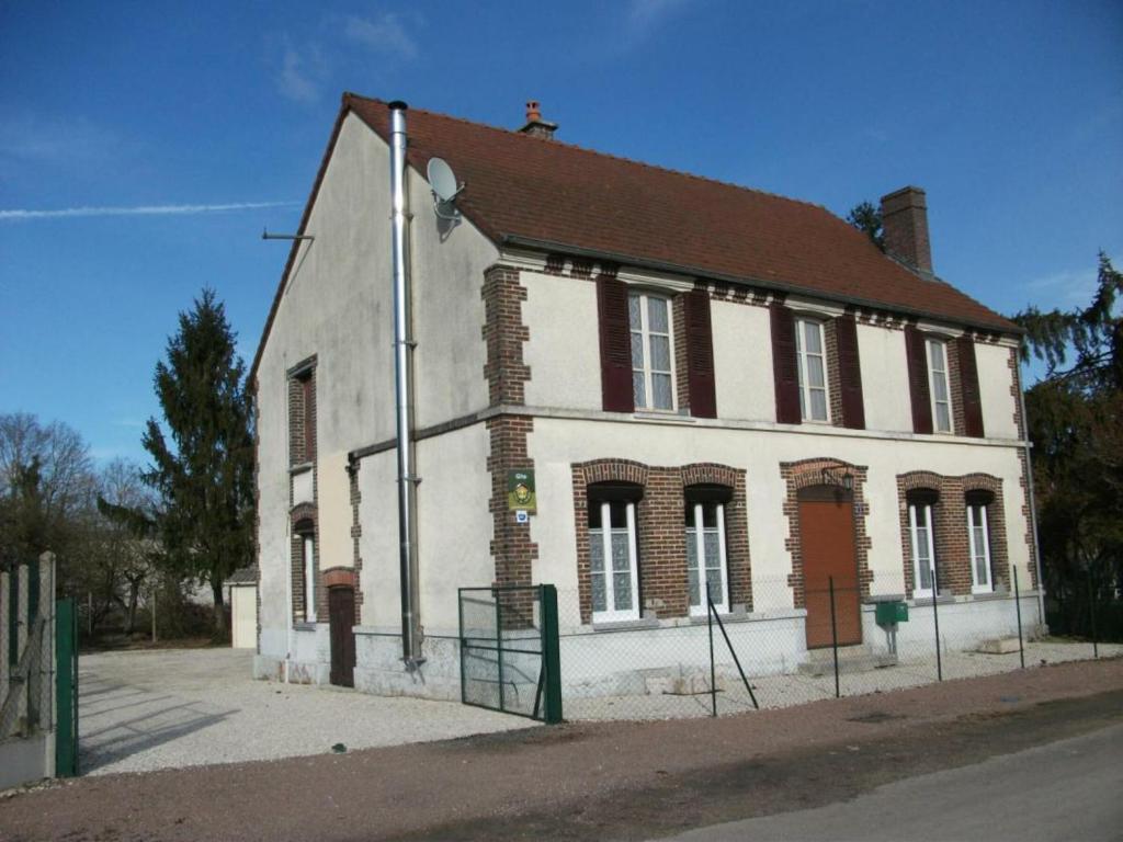 Maison de vacances Gîte Allibaudières, 3 pièces, 5 personnes - FR-1-543-125 2 rue de la Gare Allibaudières 10700 Allibaudières