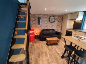 Gîte Ange ou Démon, love room, jacuzzi, sauna, spa
