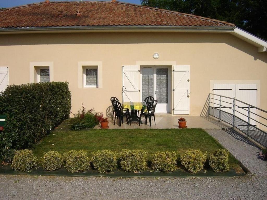 Gîte Angoumé, 3 pièces, 4 personnes - FR-1-360-477 400, route de Hias ANGOUME, 40990 Angoumé