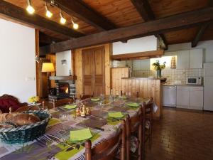 Maison de vacances Gîte Araules, 5 pièces, 8 personnes - FR-1-582-245 Les Balayes 43200 Araules Auvergne