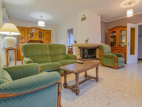 Gîte Arcis-sur-Aube, 4 pièces, 5 personnes - FR-1-543-57