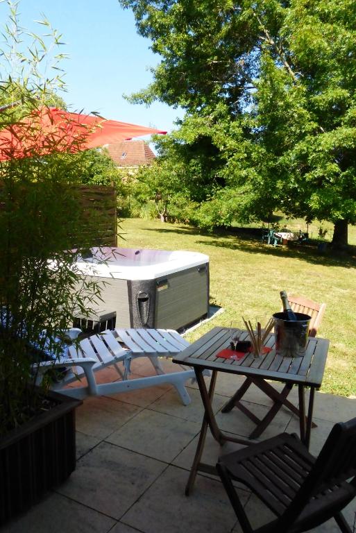 Gîte Arfeuilles, 2 pièces, 2 personnes - FR-1-489-131