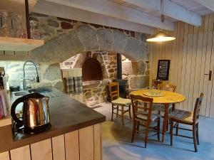 Gîte Argences-en-Aubrac, 2 pièces, 2 personnes - FR-1-601-343