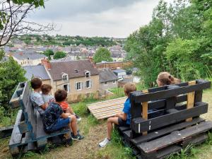 Gîte Argenton-sur-Creuse, 7 pièces, 15 personnes - FR-1-591-356