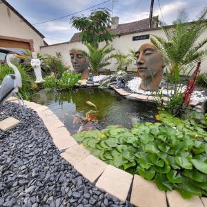 Gîte au cœur des vignes avec piscine et spa