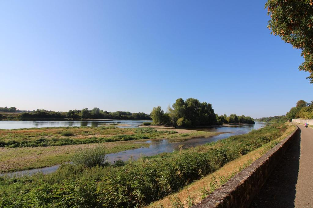 Maison de vacances gite au coeur des chateaux de la loire henri chevalier 1 rue 41500 Cour-sur-Loire