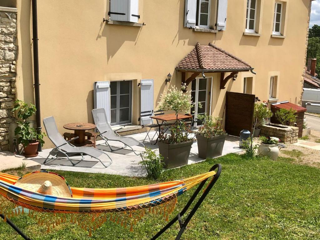 Maison de vacances Gîte au coeur du jura entre comté et vin jaune 2 Rue des Champs Vauthier 39800 Chamole