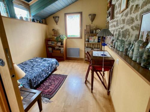 Gîte authentique 2-3 pers. proche plage 1km LES BRAVIGOU