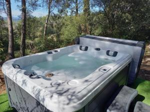 Maison de vacances GITE AVEC SPA JACUZZI au cœur de Provence Côte d'Azur 777 Chemin de la Caravane Saint Antonin du Var 83510 Saint Antonin du Var Provence-Alpes-Côte d\'Azur