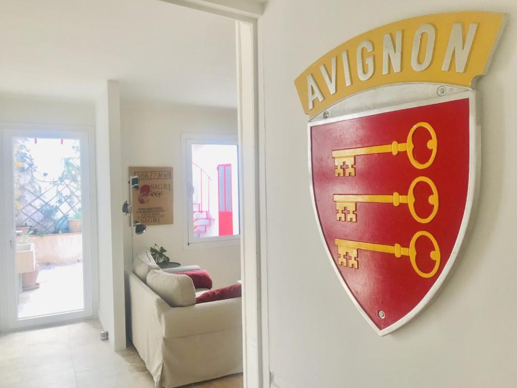 Gite AVIGNON BOUGAINVILLIER 133 Rue Carreterie, 84000 Avignon