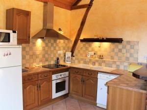 Maison de vacances Gîte Azerat, 4 pièces, 6 personnes - FR-1-616-138 Le Rascle 24210 Azerat Aquitaine