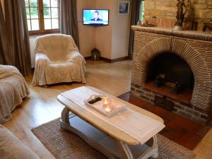 Gîte Bar-sur-Seine, 4 pièces, 6 personnes - FR-1-543-39