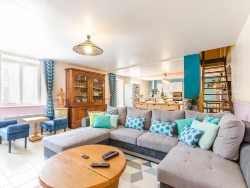 Gîte Baroville, 5 pièces, 9 personnes - FR-1-543-2