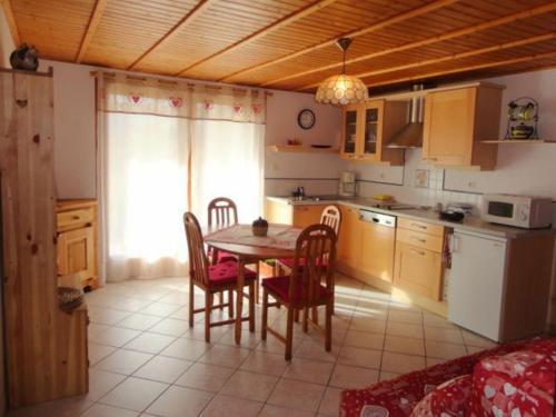 Gîte Basse-sur-le-Rupt, 2 pièces, 2 personnes - FR-1-589-62