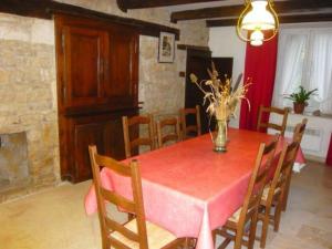 Gîte Beaufremont, 3 pièces, 5 personnes - FR-1-589-21
