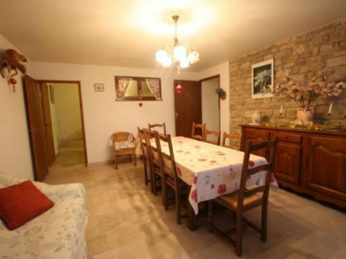 Gîte Beaufremont, 4 pièces, 7 personnes - FR-1-589-8