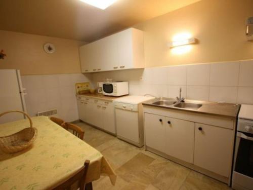 Gîte Beaufremont, 4 pièces, 7 personnes - FR-1-589-8