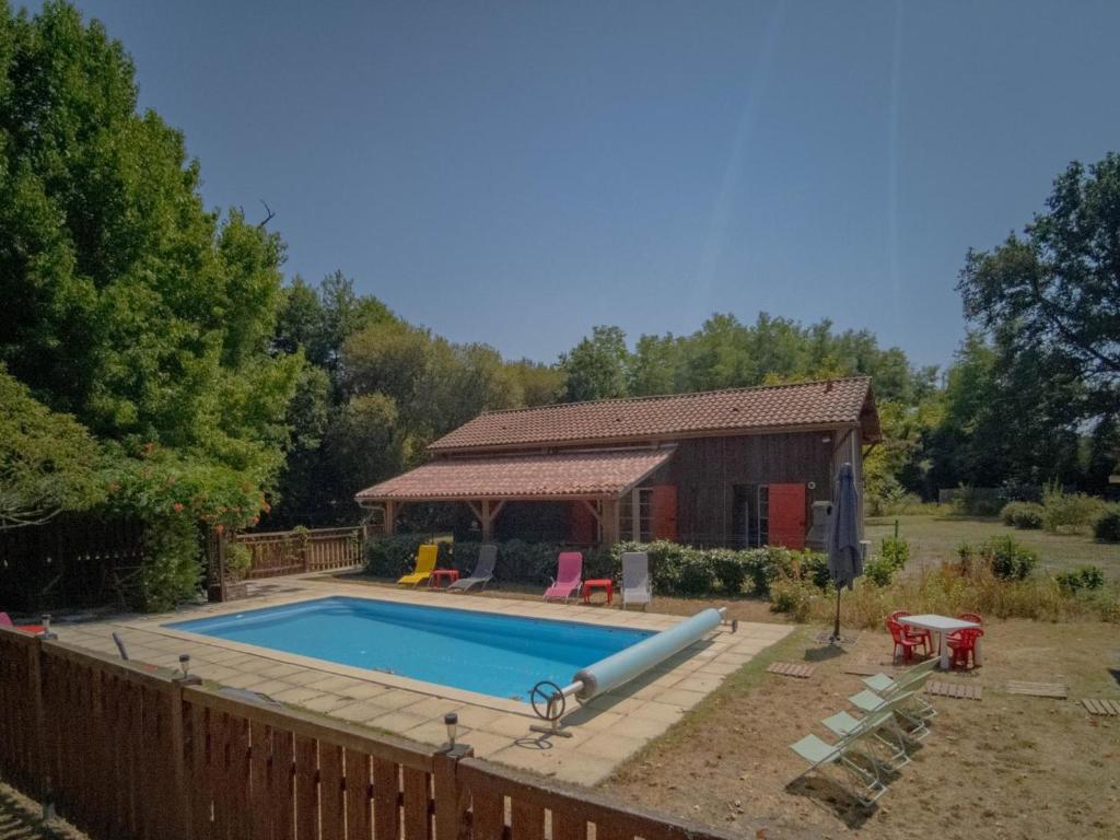 Maison de vacances Gîte Bélis, 4 pièces, 6 personnes - FR-1-360-723 1901 route des forges, pernaou 40120 Vert