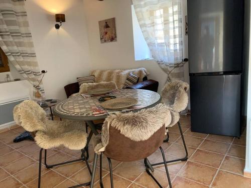 Gite Belle vue 3 Étoiles avec terrasse privée au Manoir Du Charme Gorge Du Tarn