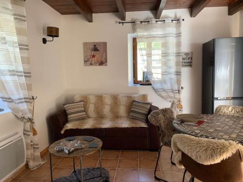 Gite Belle vue 3 Étoiles avec terrasse privée au Manoir Du Charme Gorge Du Tarn