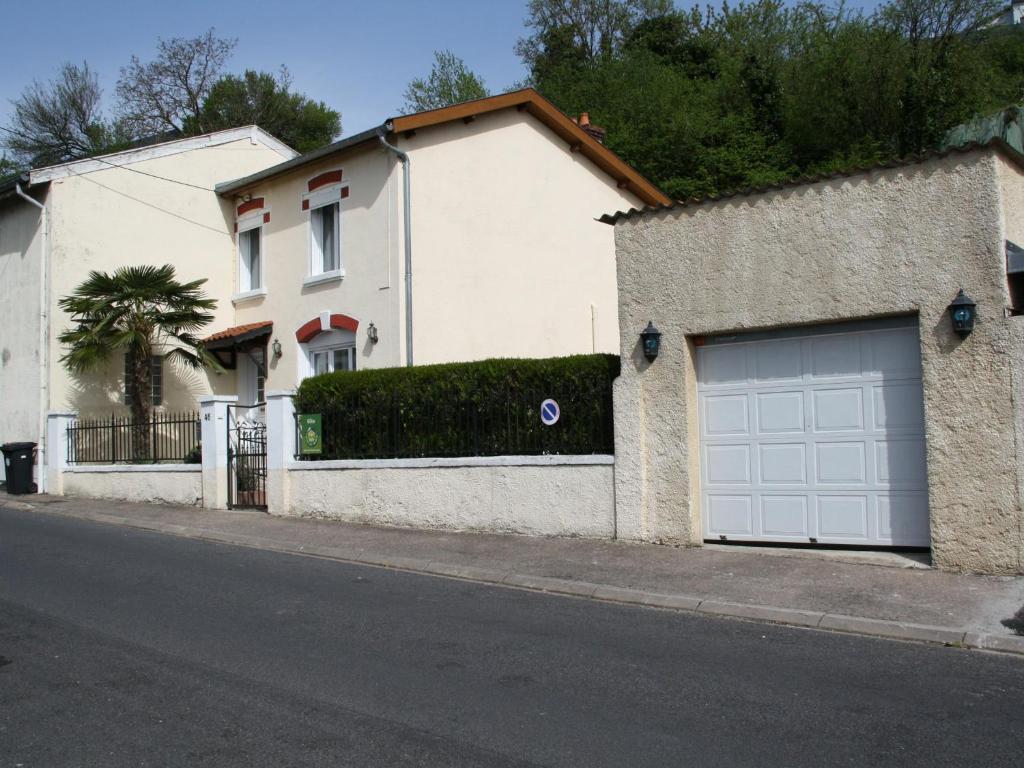 Maison de vacances Gîte Belleville-sur-Meuse, 4 pièces, 4 personnes - FR-1-585-42 46 rue du Général Mangin 55430 Belleville-sur-Meuse