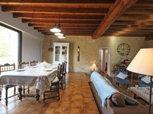 Maison de vacances Gîte Bellou-sur-Huisne, 5 pièces, 7 personnes - FR-1-497-29 La Heurtaudière BELLOU SUR HUISNE 61110 Bellou-sur-Huisne Normandie