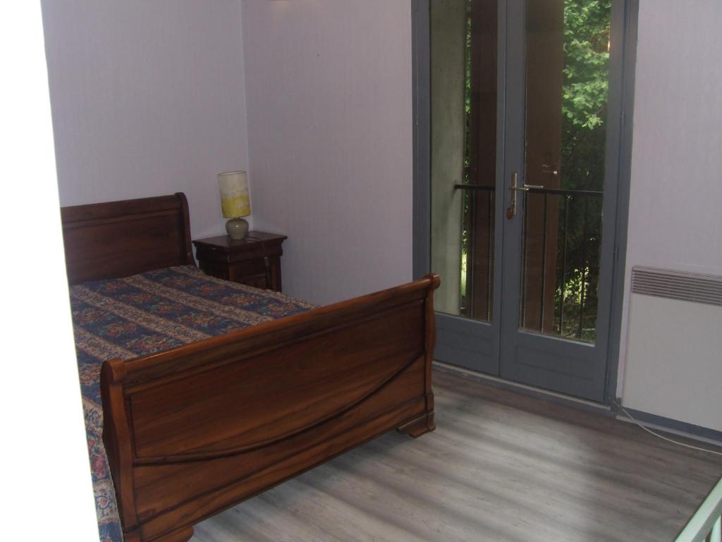 Maison de vacances gite bertry Chavagnac 19140 Eyburie