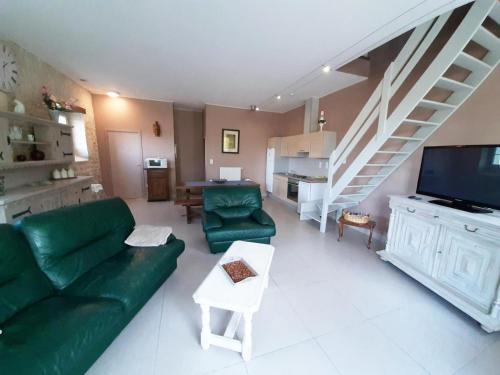 Gîte Bourg-Charente, 3 pièces, 4 personnes - FR-1-653-109