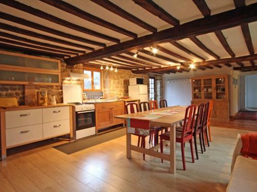 Gîte Bréel, 4 pièces, 5 personnes - FR-1-497-94