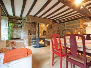 Gîte Bréel, 4 pièces, 5 personnes - FR-1-497-94