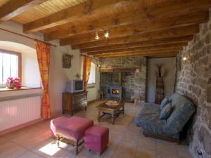 Maison de vacances Gîte Burdignes, 4 pièces, 6 personnes - FR-1-496-96 2600 route de Burdignes 07 690 VANOSC 42220 Burdignes Rhône-Alpes