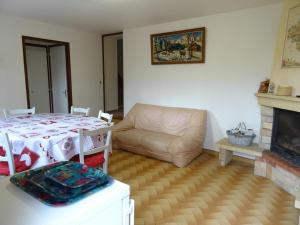 Gîte Campuac, 4 pièces, 6 personnes - FR-1-601-258