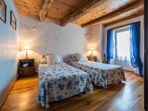 Gîte Castelnau-Pégayrols, 4 pièces, 6 personnes - FR-1-601-229