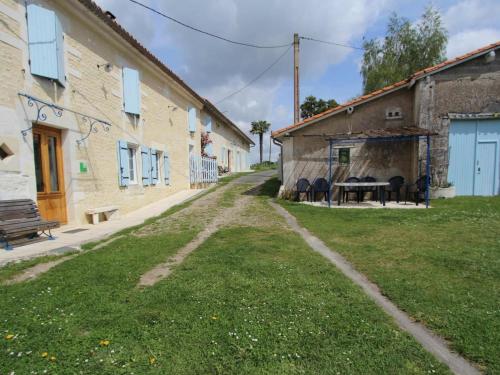 Gîte Chalais, 5 pièces, 8 personnes - FR-1-653-170