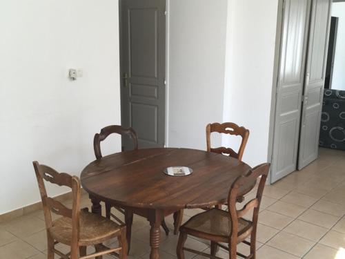Gîte Champfleury, 4 pièces, 6 personnes - FR-1-543-3