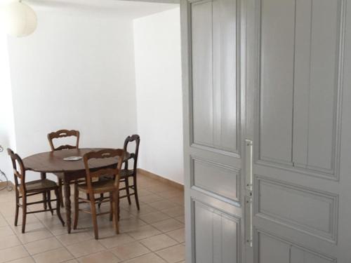 Gîte Champfleury, 4 pièces, 6 personnes - FR-1-543-3
