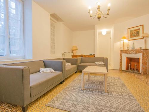 Gîte Champfleury, 5 pièces, 6 personnes - FR-1-543-61